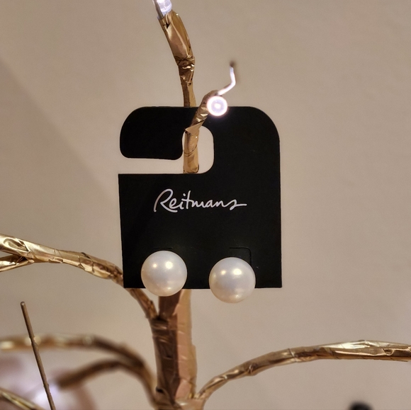 EARRING - Picture 2 of 4